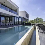 Family Friendly House With A Swimming Pool Vantacici - Krk - 19263 Malinska